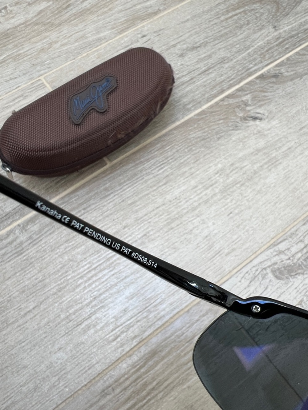 Maui Jim Sport Sunglasses with Brown Hard Case - Picture 6 of 8